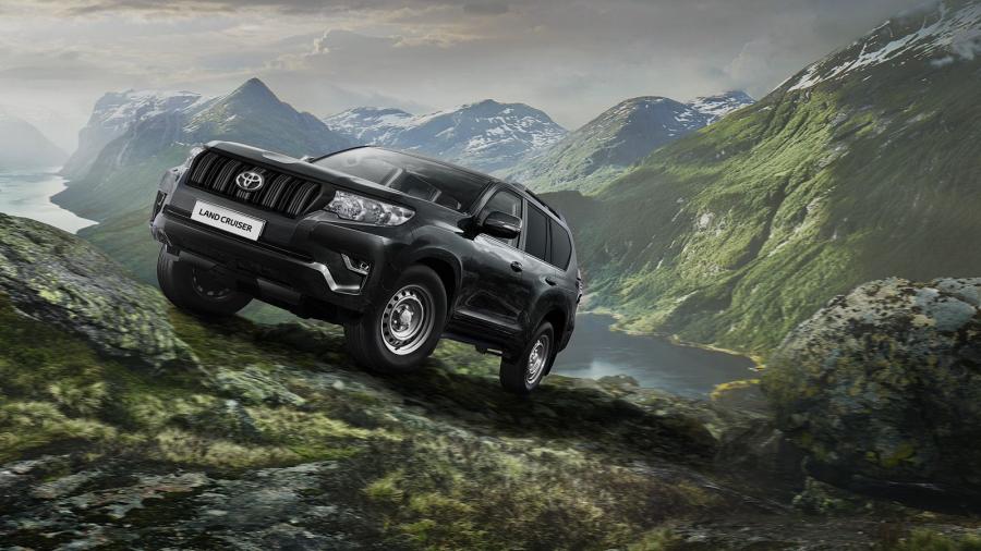  Toyota Land Cruiser Utility Commercial (150) 2018 года  (UK) (фото 9 из 9)